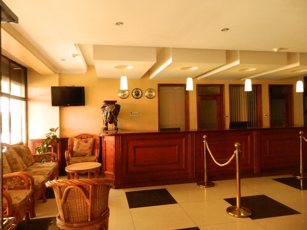 Sunrise B&B Nairobi Buitenkant foto